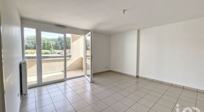 Appartement 2 pièces de 52 m² à Pringy (77310)