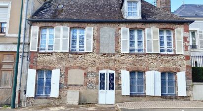 Maison 6 pièces de 100 m² à Saint-Fargeau (89170)