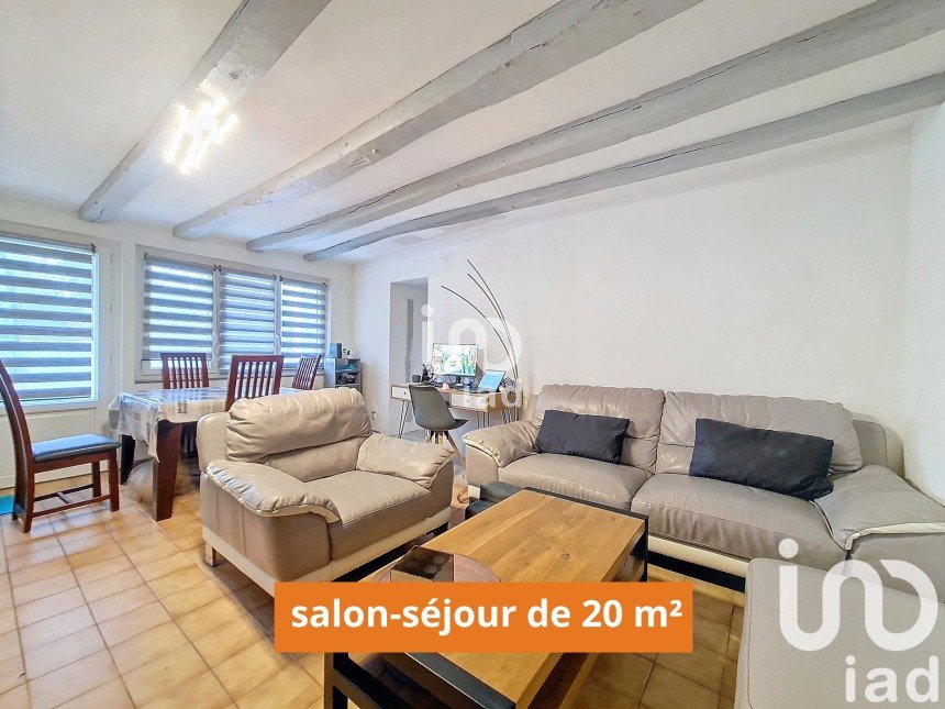 Maison 6 pièces de 97 m² à Luynes (37230)