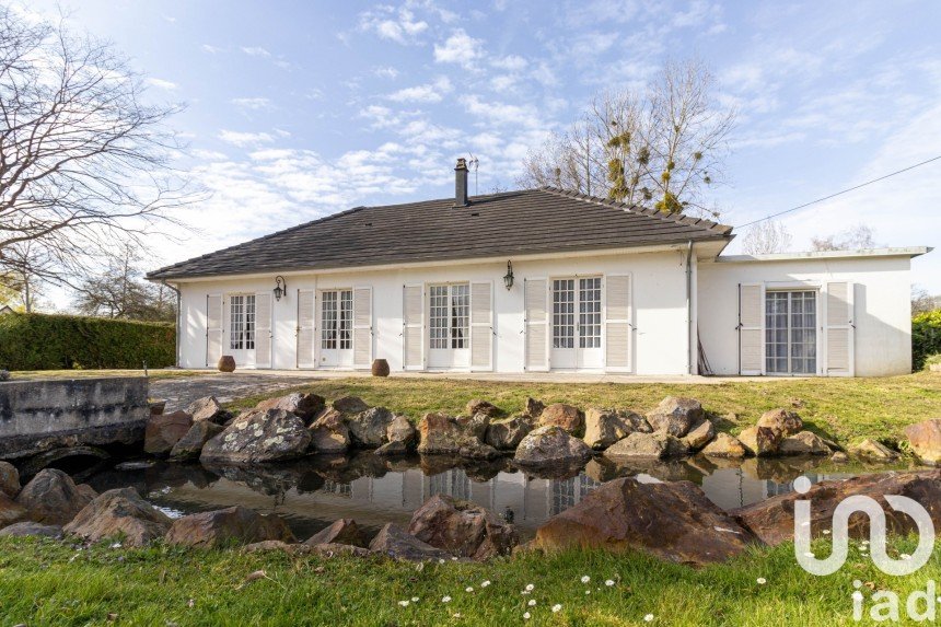 Maison traditionnelle 6 pièces de 156 m² à Aulnay-sur-Iton (27180)