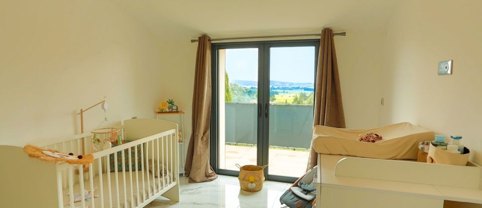 House 4 rooms of 110 m² in Rochefort-du-Gard (30650)