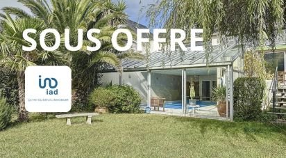 House 6 rooms of 150 m² in Quiberon (56170)
