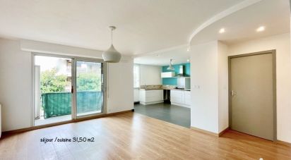 Apartment 3 rooms of 74 m² in Aureilhan (65800)