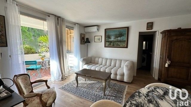 Appartement 3 pièces de 49 m² à Cassis (13260)