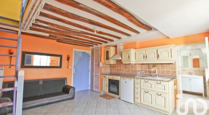 Apartment 1 room of 30 m² in Mandres-les-Roses (94520)