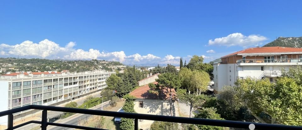Appartement 2 pièces de 43 m² à Marseille (13011)