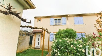 House 4 rooms of 75 m² in Savigny-le-Temple (77176)