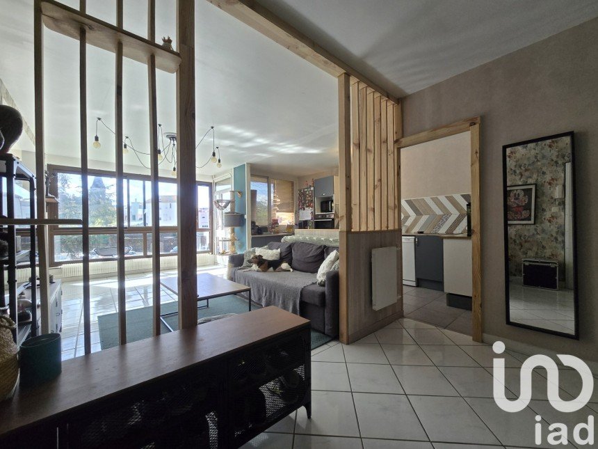 Appartement 3 pièces de 73 m² à Clermont-Ferrand (63000)