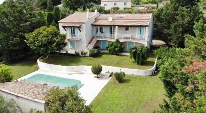 House 6 rooms of 143 m² in Montfrin (30490)