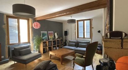 House 7 rooms of 145 m² in - (69620)