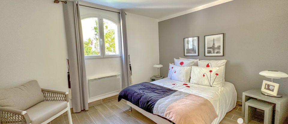 Maison traditionnelle 6 pièces de 140 m² à Roquebrune-sur-Argens (83380)