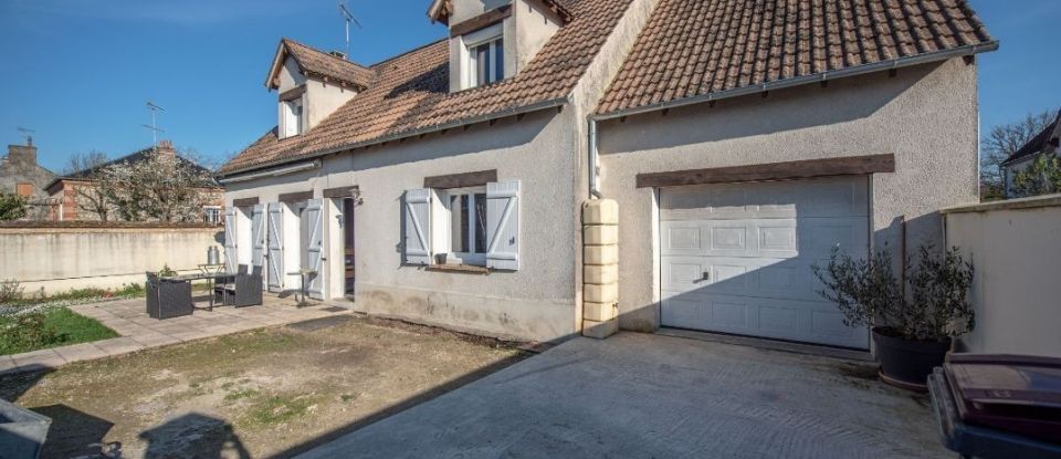 House 9 rooms of 130 m² in Montcourt-Fromonville (77140)