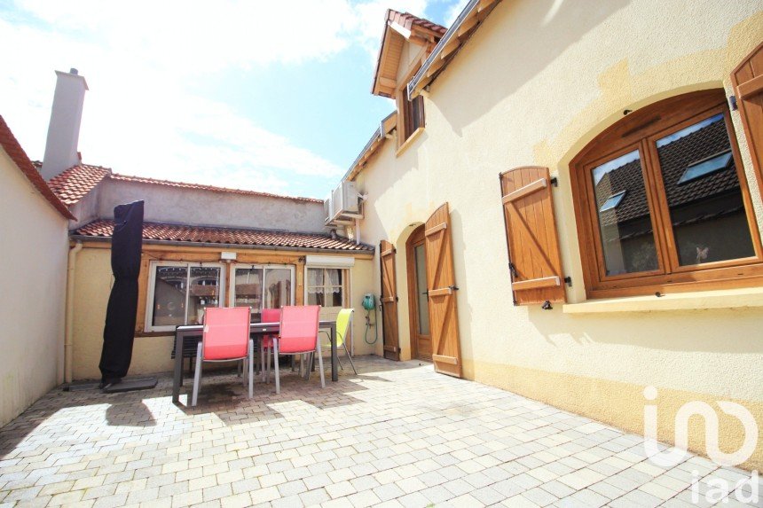 Maison de village 6 pièces de 125 m² à Reims (51100)