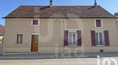 Village house 4 rooms of 140 m² in Flogny-la-Chapelle (89360)