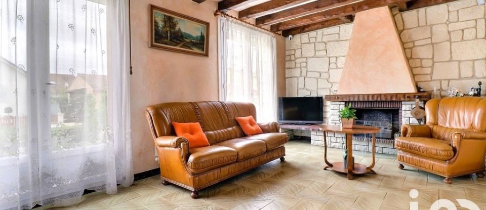 Maison traditionnelle 6 pièces de 110 m² à Charny (77410)