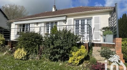 Maison traditionnelle 6 pièces de 143 m² à Beynes (78650)
