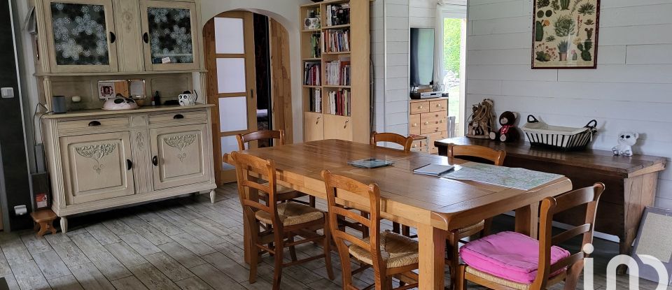 Traditional house 5 rooms of 125 m² in Romagne (33760)