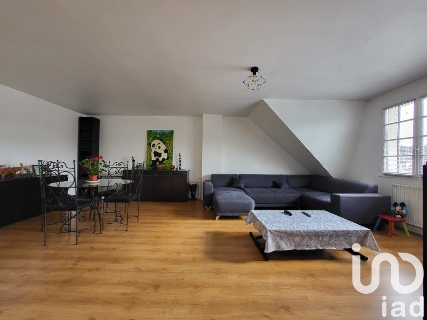 Appartement 5 pièces de 110 m² à Groslay (95410)