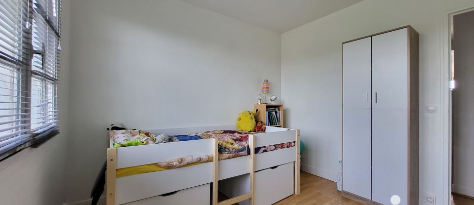 Appartement 5 pièces de 110 m² à Groslay (95410)