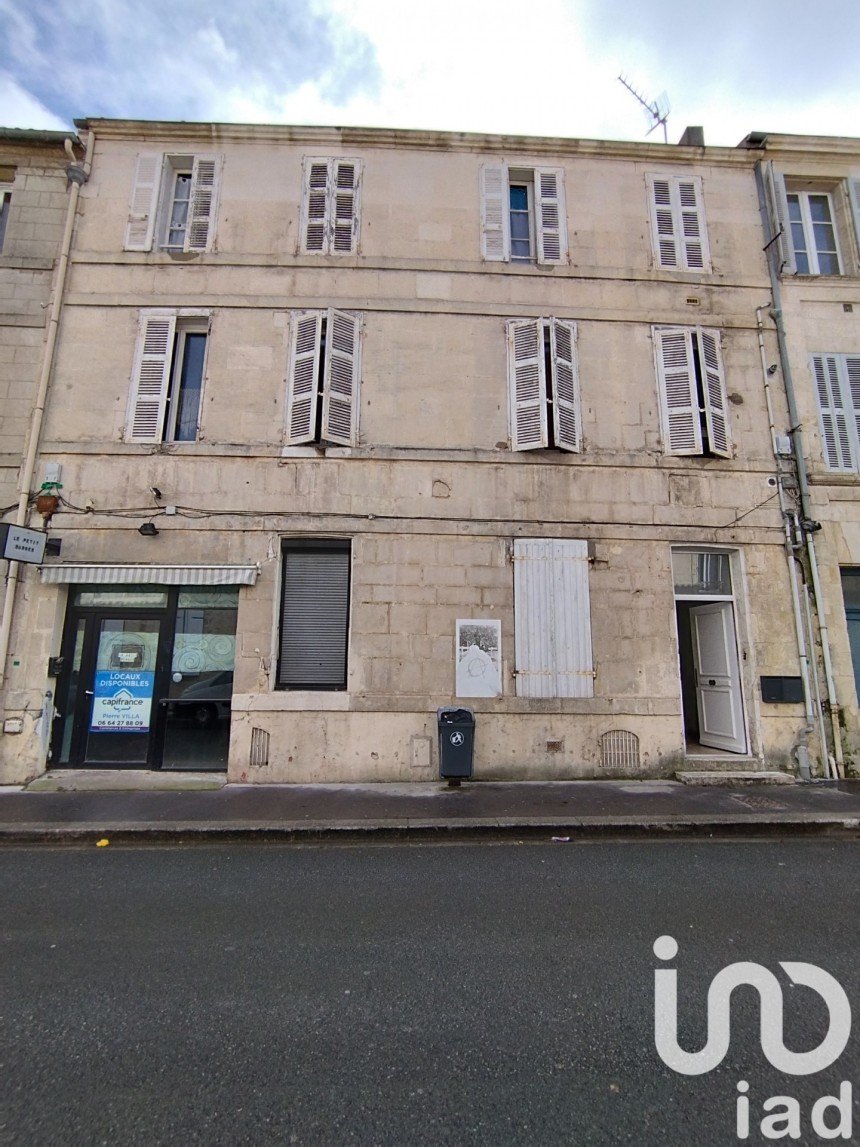 Immeuble de 144 m² à Rochefort (17300)