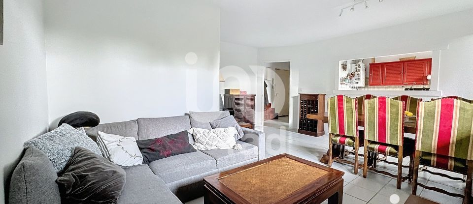 Appartement 3 pièces de 72 m² à Pontault-Combault (77340)
