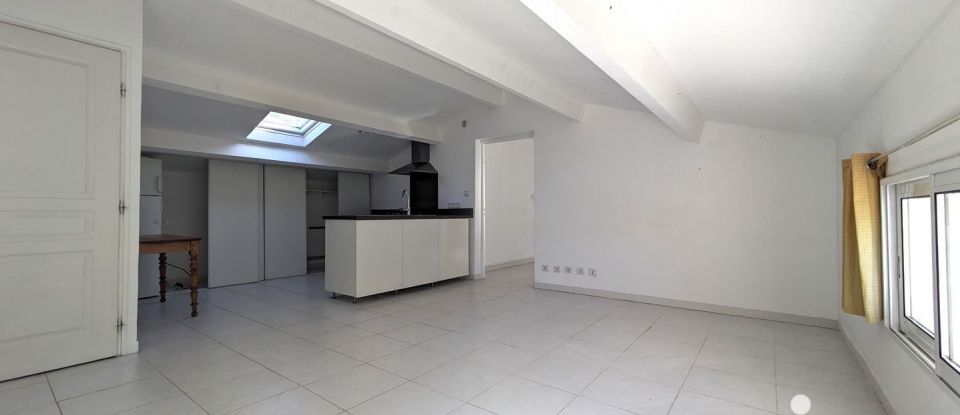 Maison 8 pièces de 219 m² à Fréjus (83600)