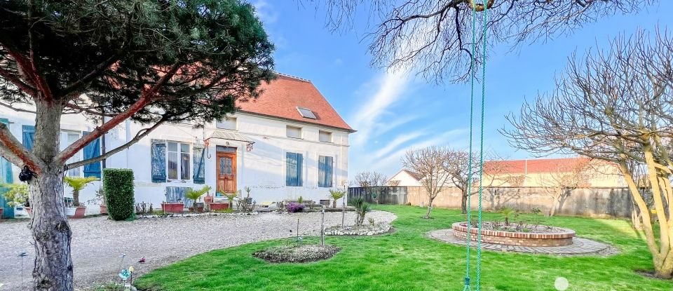 Maison traditionnelle 10 pièces de 260 m² à Autun (71400)