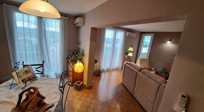 Appartement 4 pièces de 87 m² à Pierrelatte (26700)