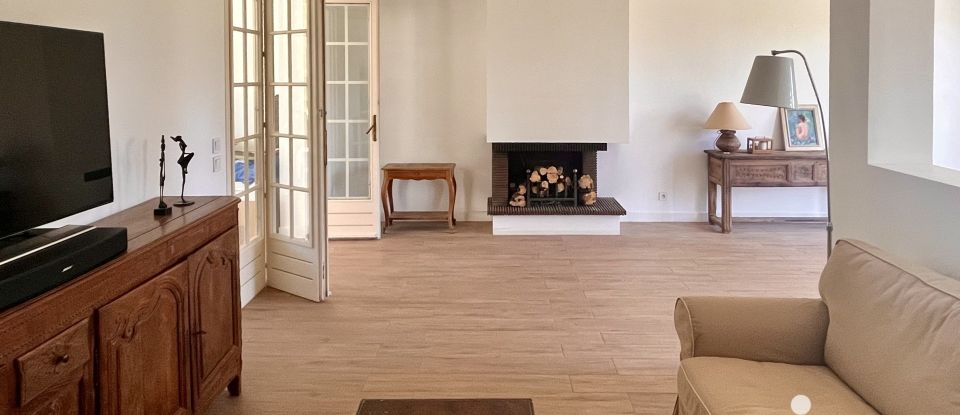 Maison traditionnelle 8 pièces de 194 m² à Domont (95330)
