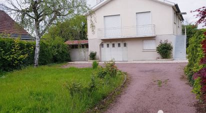 Maison 6 pièces de 157 m² à Fleury-les-Aubrais (45400)