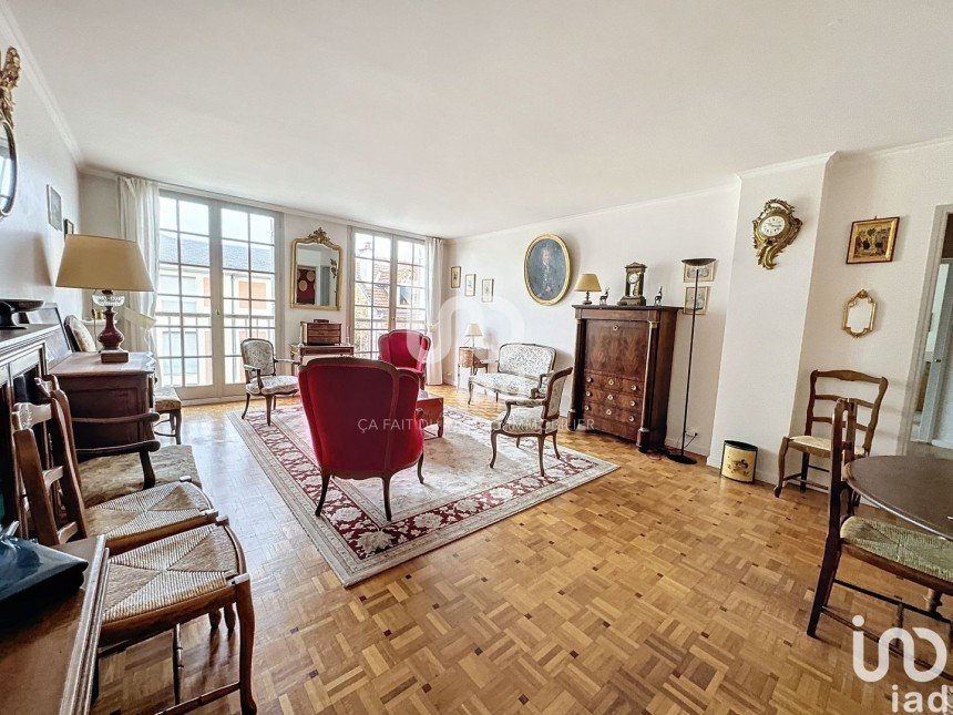 Appartement 3 pièces de 102 m² à Versailles (78000)