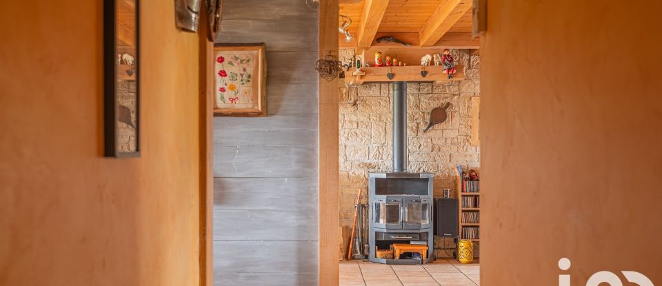 Maison traditionnelle 5 pièces de 123 m² à Viuz-en-Sallaz (74250)