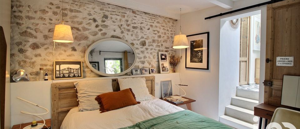 Appartement 4 pièces de 108 m² à Marseille (13006)