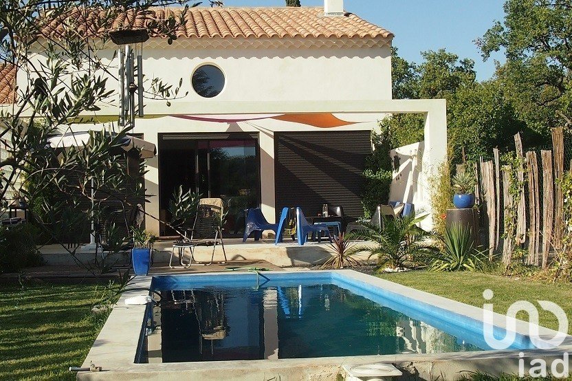 Maison traditionnelle 4 pièces de 110 m² à Venasque (84210)