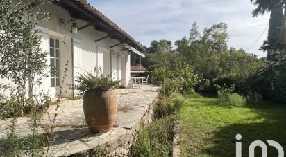Traditional house 4 rooms of 150 m² in Nîmes (30900)