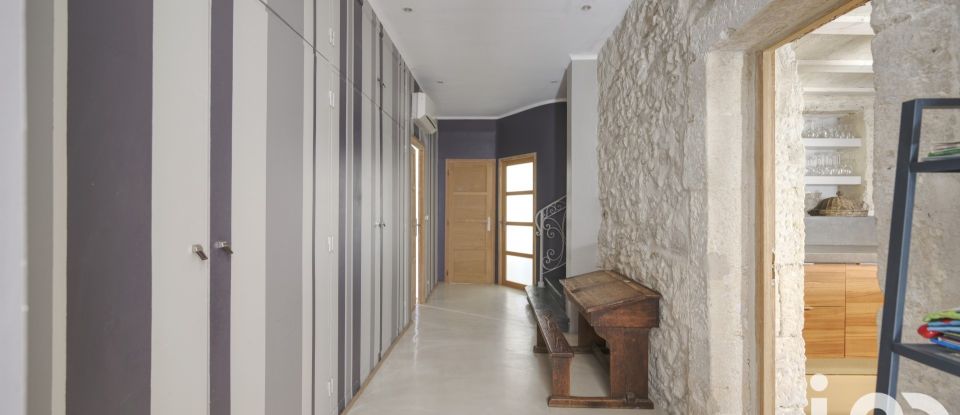 Maison 6 pièces de 135 m² à Nîmes (30900)