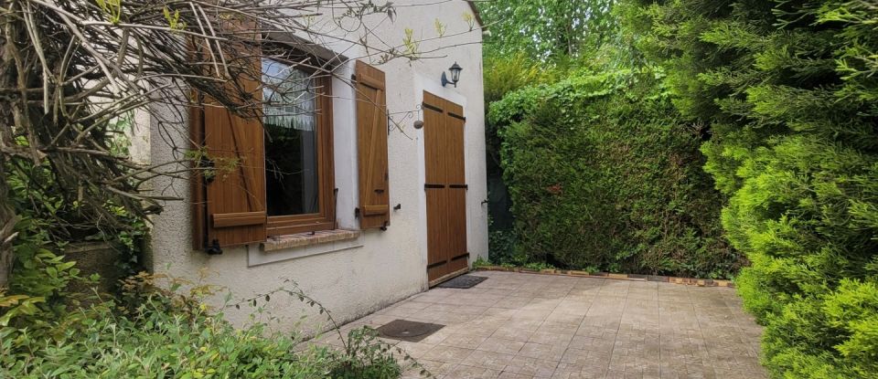 Maison traditionnelle 4 pièces de 60 m² à Moret Loing et Orvanne (77250)