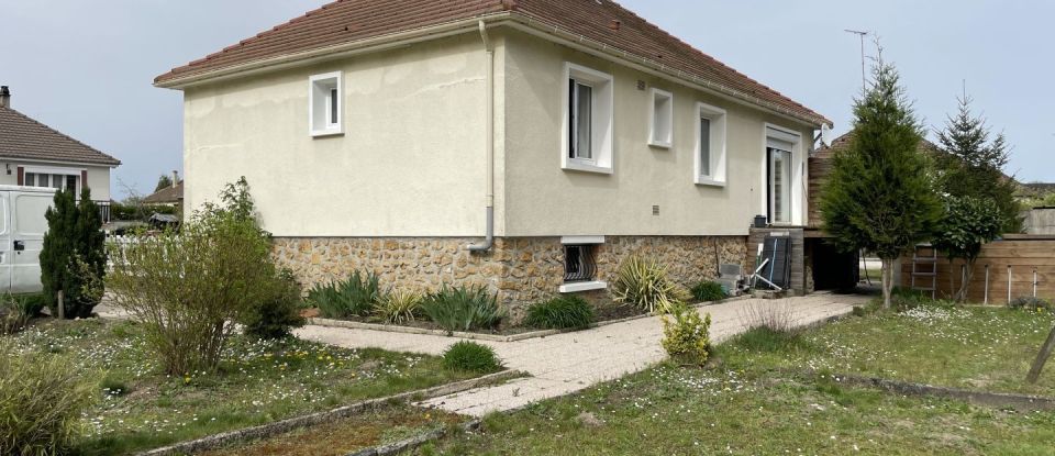 Maison 5 pièces de 84 m² à Montmacq (60150)