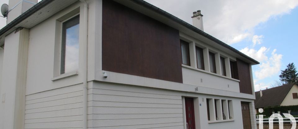 Maison d’architecte 6 pièces de 148 m² à Saint-Quentin (02100)