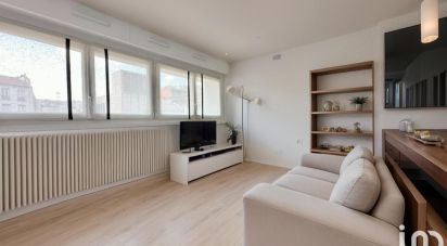 Appartement 3 pièces de 50 m² à Paris (75015)