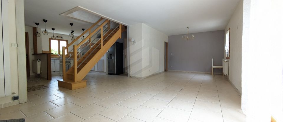 Maison 7 pièces de 168 m² à Bessey-lès-Cîteaux (21110)