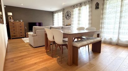 Apartment 4 rooms of 83 m² in Livry-Gargan (93190)