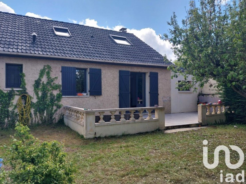 Maison traditionnelle 7 pièces de 156 m² à Draveil (91210)