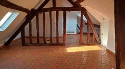 Apartment 3 rooms of 39 m² in Fontainebleau (77300)