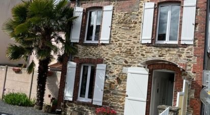 House 4 rooms of 98 m² in Thèreval (50180)