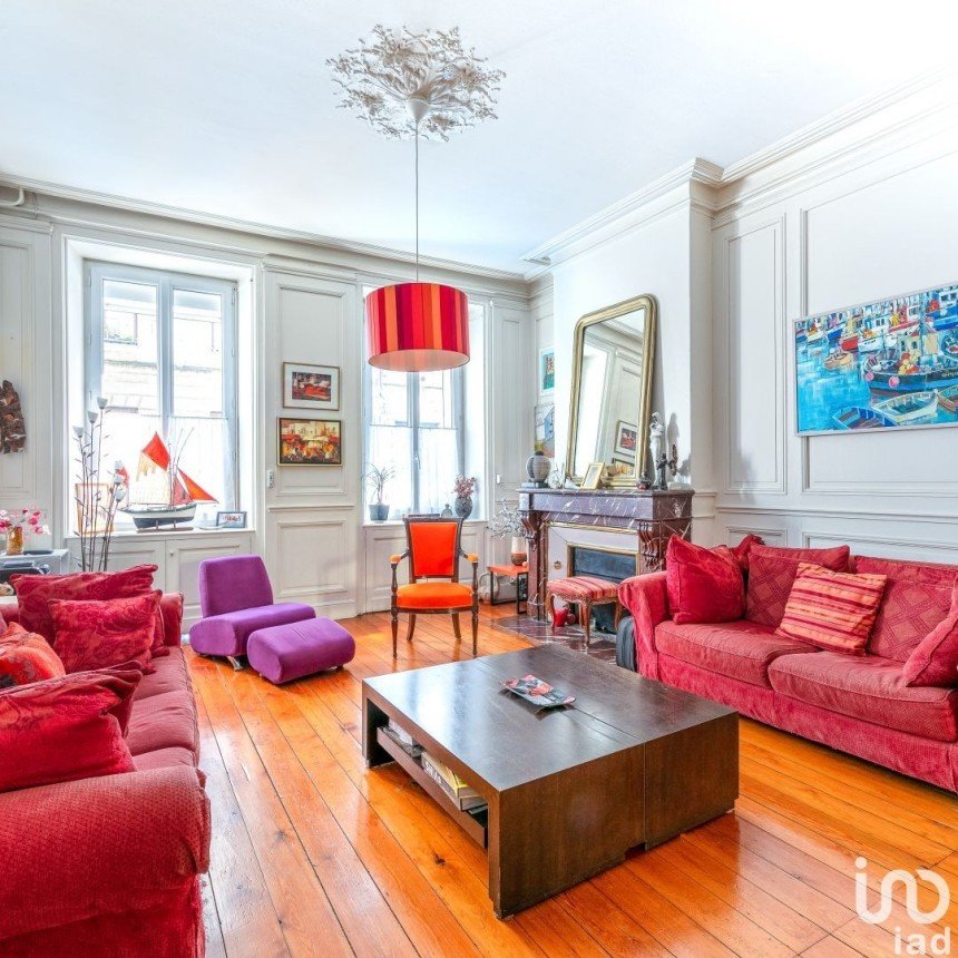 Maison 6 pièces de 170 m² à Bordeaux (33000)