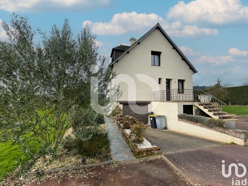 Maison traditionnelle 6 pièces de 117 m² à Bourg-Achard (27310)