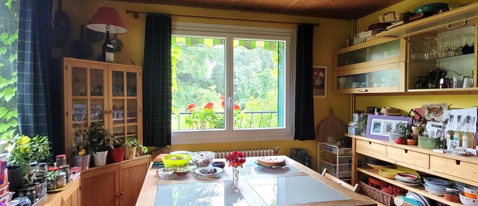 House 10 rooms of 260 m² in Pomponne (77400)