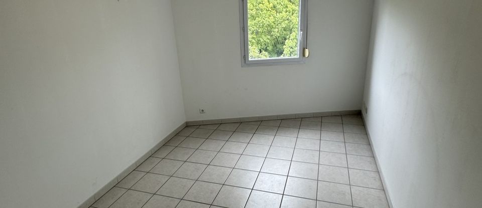 Appartement 3 pièces de 77 m² à Manosque (04100)