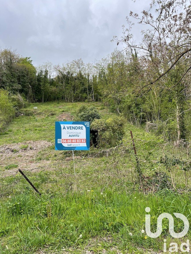Land of 1,005 m² in Tonnerre (89700)